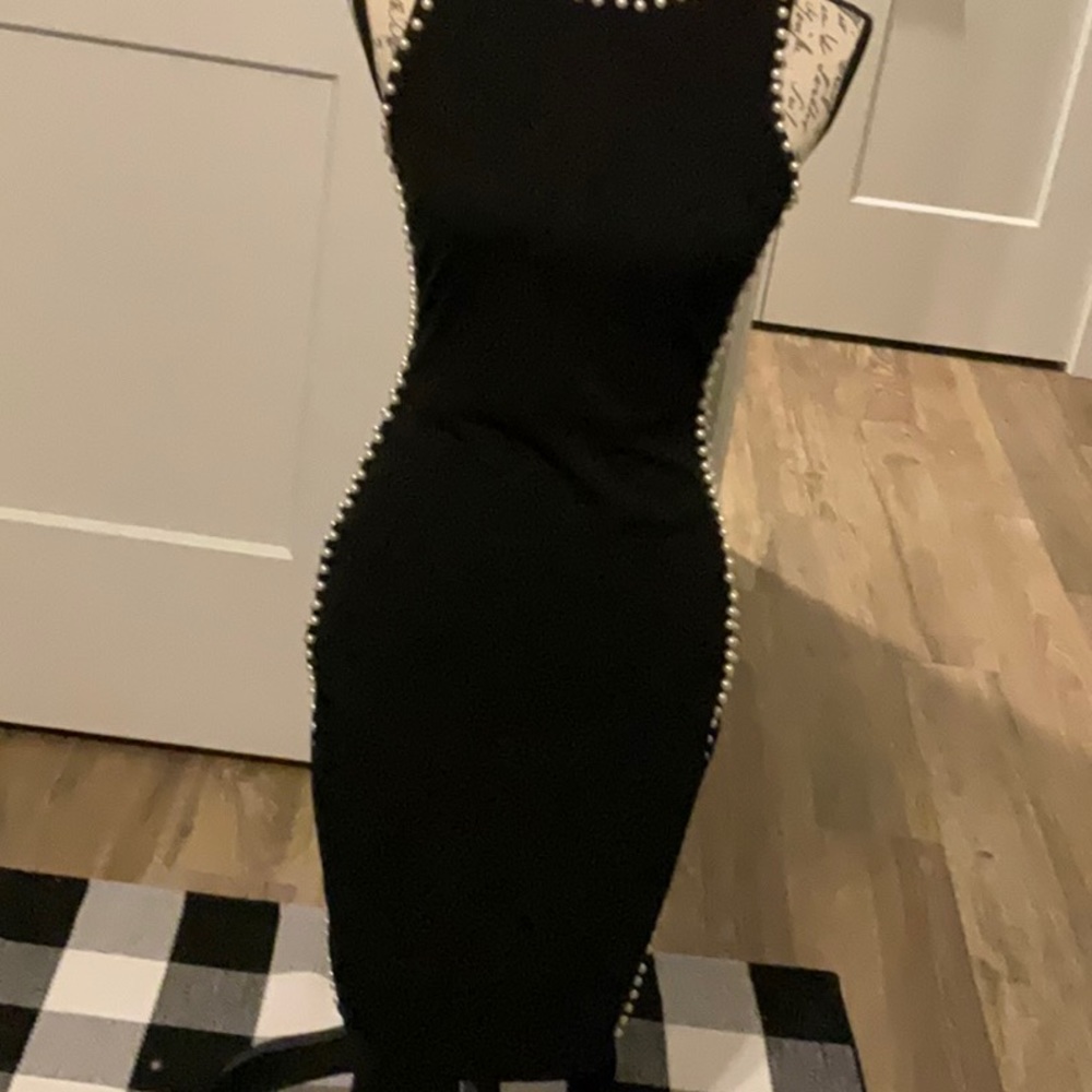 Windsor black dressed lined in pearls stretch lined perfect